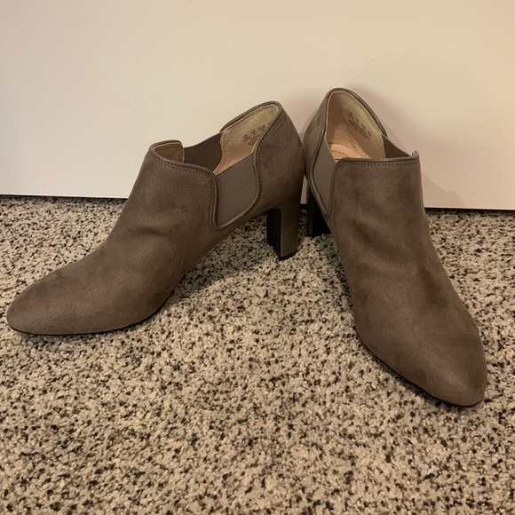 Women’s Booties by LifeStride - Picture 2 of 9